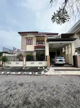 Dijual Rumah Mewah di Favorit Cluster Graha Kencana, Blimbing Malang