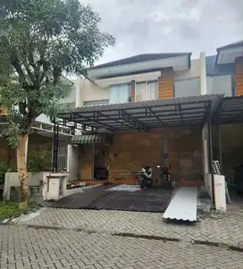 CLUSTER FAVORIT! DISEWA RUMAH ROYAL RESIDENCE SEMI FURNISHED SIAP HUNI