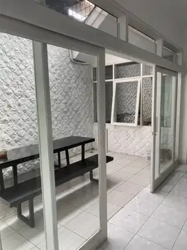Disewakan Rumah Cantik Siap Huni Di Singgasana Pradana