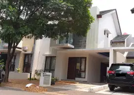 Disewakan Rumah Bagus di Cluster Giardina, Foresta, BSD City