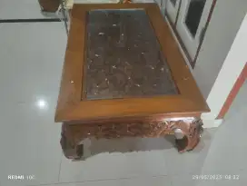 Meja jati ruang tamu