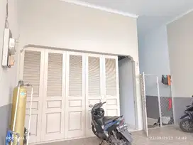HUNIAN  +  KOS 12 KAMAR , JEMBATAN LIMA, JAKARTA BARAT