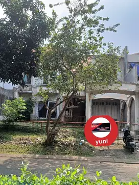 Rumah boulevard  jual hitung tanah aja !kota wisata cibubur
