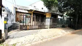Dijual rumah lama di Jl Tebet Dalam - Jakarta Selatan