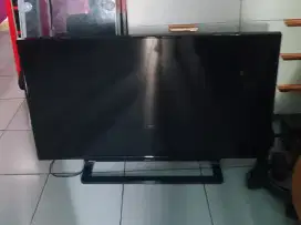 TV LED toshiba 40L2550VJ