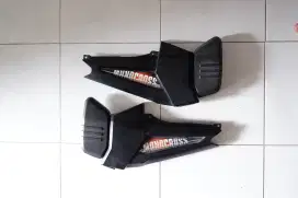 Cover samping yamaha byson