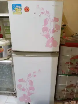 Kulkas Sharp 2 pintu