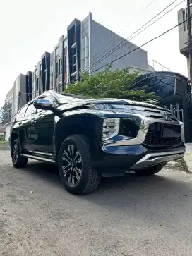 Pajero Dakar Hitam At 2021 Terawat
