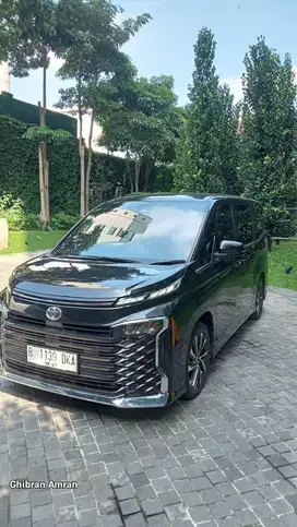 Toyota Voxy 2022