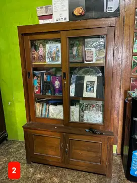 Lemari buku kayu jati
