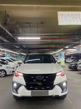 Fortuner Vrz 2019 low km 35rb record!!