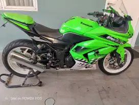 For Sale Kawasaki Ninja 250 karbu CBU Tahun 2010