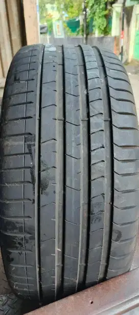 275/40 R21 Pirelli P zero ban BMW/mercy