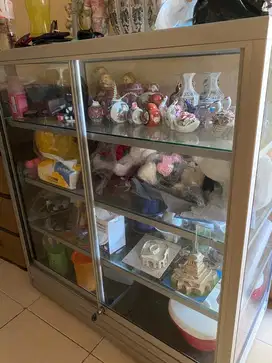 Dijual Etalase Kaca Bekas