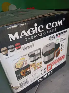 Magic Com Yong Ma SMC 7047