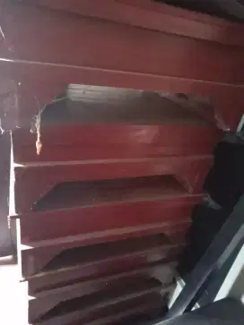 Meja lesehan bekas masih bagus