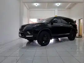 TOYOTA FORTUNER 2.8 GR SPORT, 2022