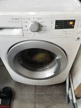 Mesin cuci Electrolux front loading 8KG