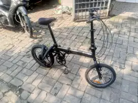Sepeda lipat ban 16 inc hitam polos