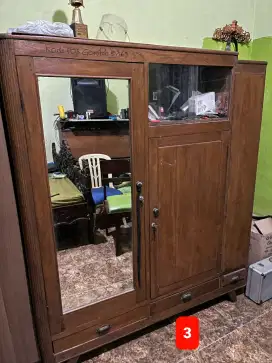 Lemari Baju Kayu Jati