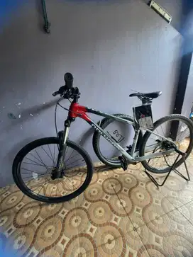 Di jual cepat sepeda Polygon Xtrada - 5.  Kondisi Mulus dan Ori