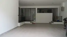 Rumah di jual Green Ville jakarta barat