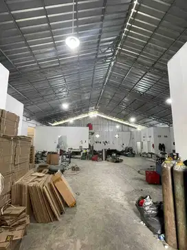 Di jual cepat tanah & bangunan Sukamulya