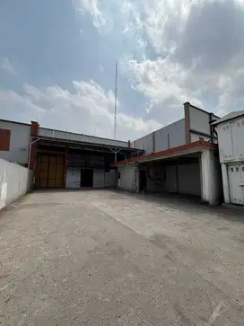 Disewakan gudang jl raya utama meruya utara