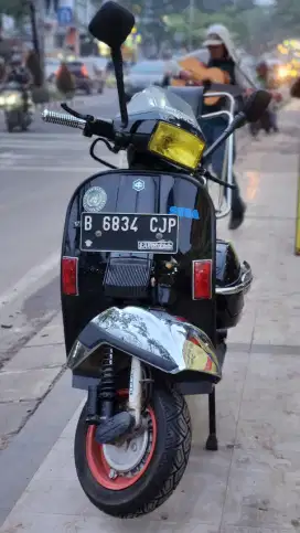 VESPA EXCEL 2006 BLACK RARE.