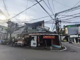 Dijual Tanah di Kebon Jeruk,Lokasi Strategis - Rumah Sudah Tidak Layak