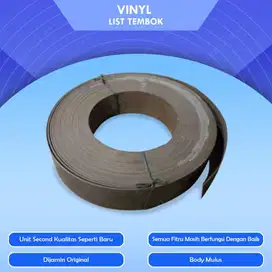 Vinyl List Tembok Motif Kayu