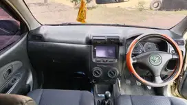 Toyota Avanza 2004 Bensin