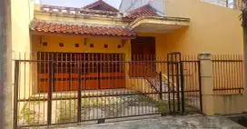 Hunian asri di kavling DKI Ciganjur Jaksel
