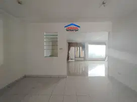 RUMAH MINIMALIS - LUAS TANAH BESAR HARGA MIRING DI LEGENDA WISATA