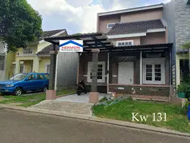 Rumah 1 1/2 lantai sudah Renovasi bagus di Kota wisata - Nego Manis