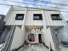 ANA RUMAH BARU 3LT LUAS 4.3X12M JALAN 1 MOBIL DI JELAMBAR