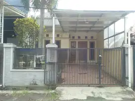 Rumah Strategis Siap Huni di Turangga