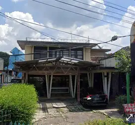 Rumah lama di tubagus ismail dago posisi hoek  Spesifikasi : &gt; Jumlah