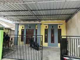 Di kontrakan rumaj di utara amikom upn di condong catur