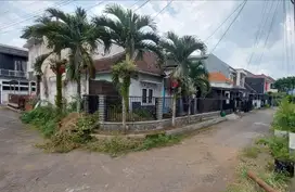 rumah strategis buat kos elite di sigura gura hook dekat UB dan ITN