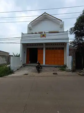 Ruko Strategis Siap Huni di Jalan Vila Bandung Indah Cileunyi