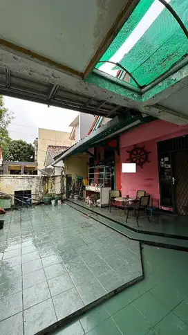 Rumah Tua Luas Bebas Banjir Dekat Toll di Metland Cakung Jakarta Timur