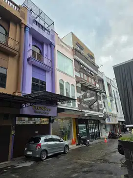 Dijual RUKO MULTATULI 4 Lt cakep Daerah MEDAN
