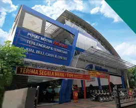 Gedung Showroom Lokasi Strategis Sentra Otomotif Ciateul