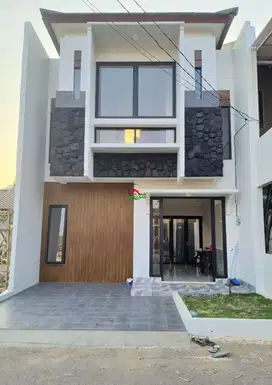 RUMAH SIAP HUNI RANGKAPAN JAYA 1 KM EXIT TOL SAWANGAN BISA KPR.