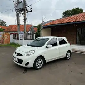 [CASH] 2017 Nissan March 1.2L Automatic