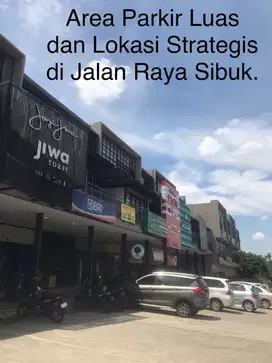 Ruko 3 lantai lokasi strategis