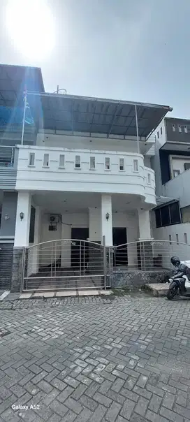 Jual rumah komp cemara asri full furnished
