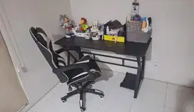 Meja & kursi gaming