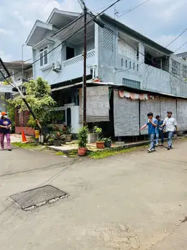Rumah Hook Tengah Kota Di Indraprasta Bogor Utara